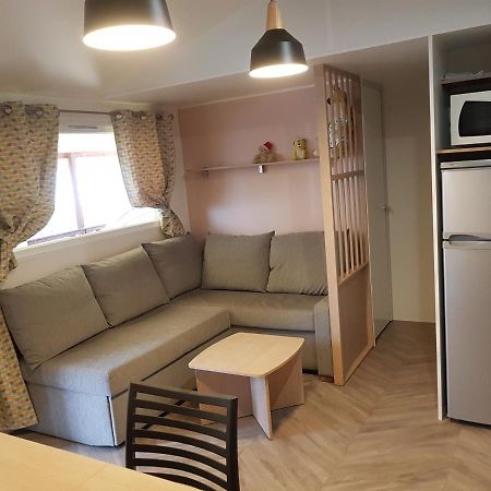 Mobil Home Maxi Confort Sur La Cote D'Azur Frejus Luaran gambar